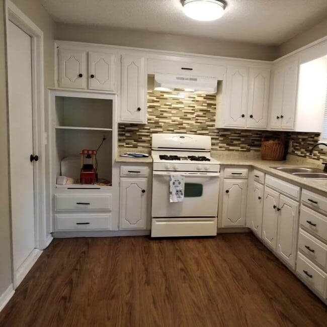 Photo - 5024 Brookdale Dr