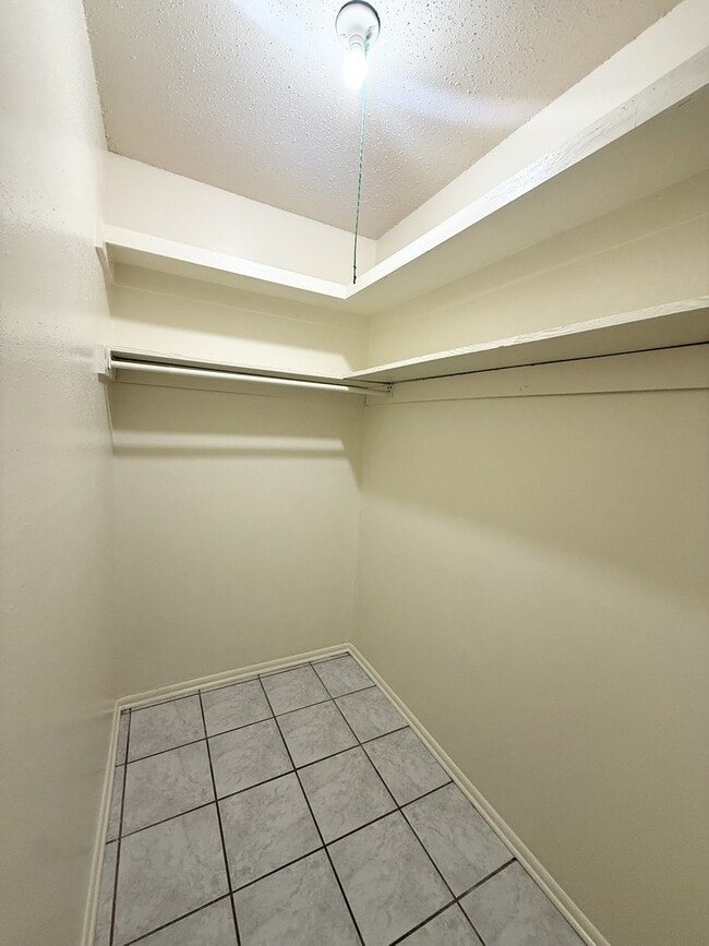 Photo - 1625 42nd St