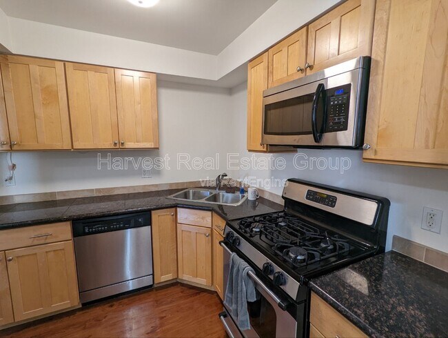 Photo - 426 27th St Unit 101b