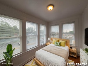 827 Steves Ave