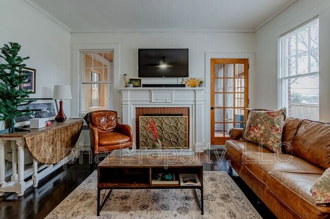 Photo - 710 Augusta St