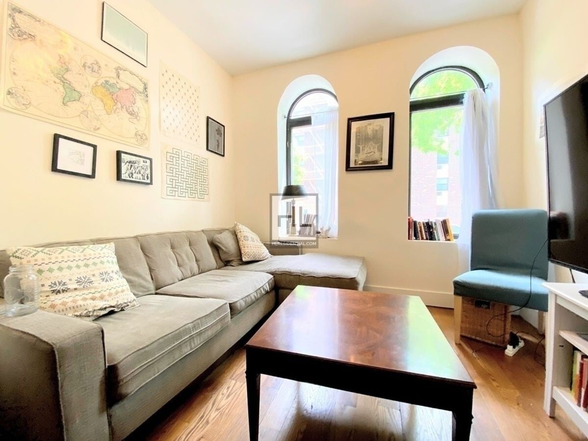 Spacious Three Bedroom- Bed Stuy - Spacious Three Bedroom- Bed Stuy Apartment Unit 1L