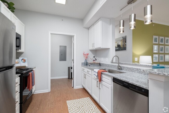 Kitchen + Modern Cabinetry