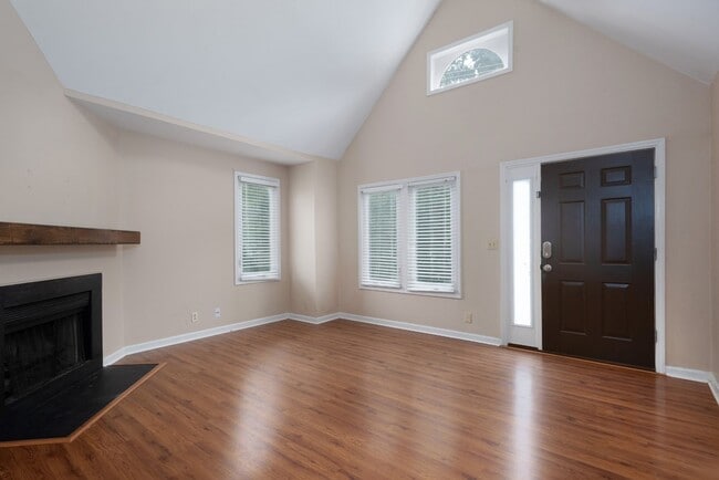 Photo - Updated Condo Steps from Vanderbilt with P...