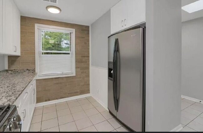 Photo - 259 Heathersett Dr SW