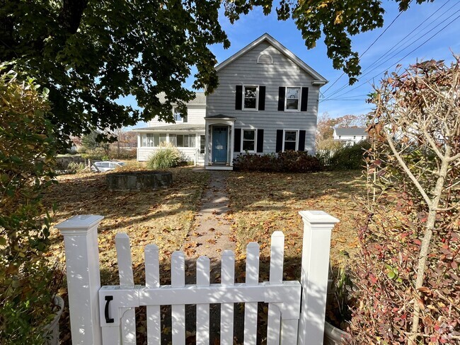 Building Photo - 125 Thimble Island Rd Unit 2 Rental