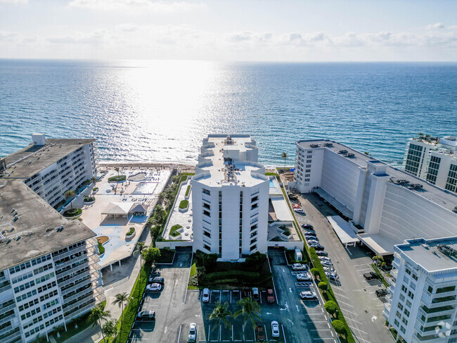 Building Photo - 3560 S Ocean Blvd Unit 206 Rental