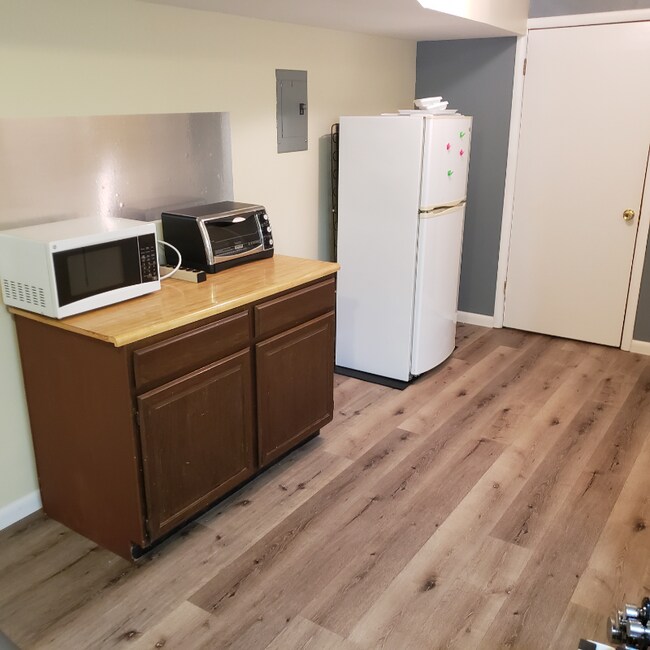 4016 Severn Cir Unit 1