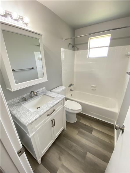 Photo - 4909 Meding St