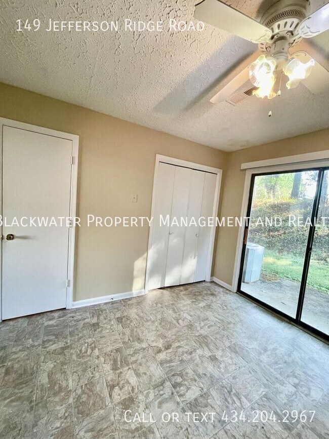 Photo - 149 Jefferson Ridge Rd