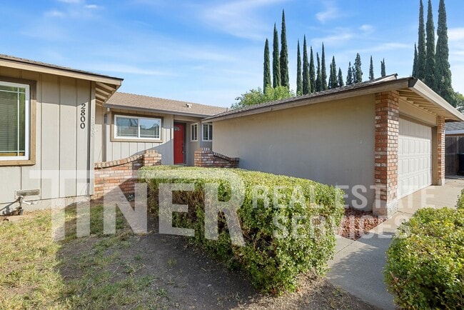 2800 Sarina Ct
