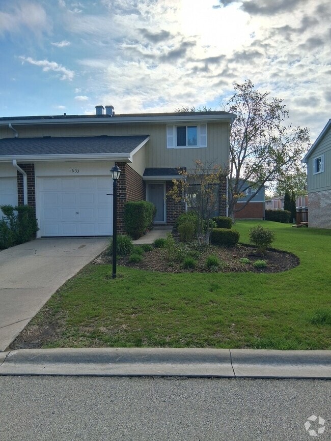 Building Photo - 1633 Leytonstone Dr Rental