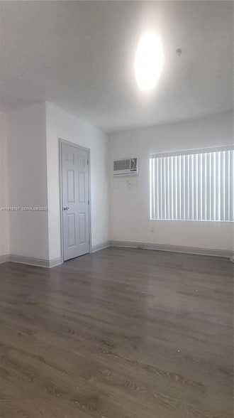 Photo - 1322 SW 7th St Unit 4