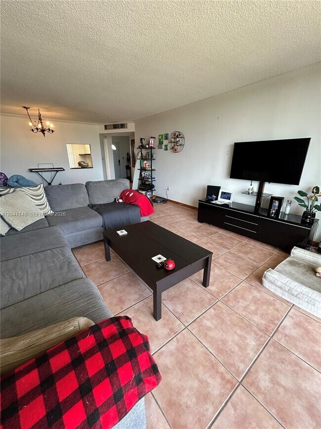 1501 NE 191st St Unit C401