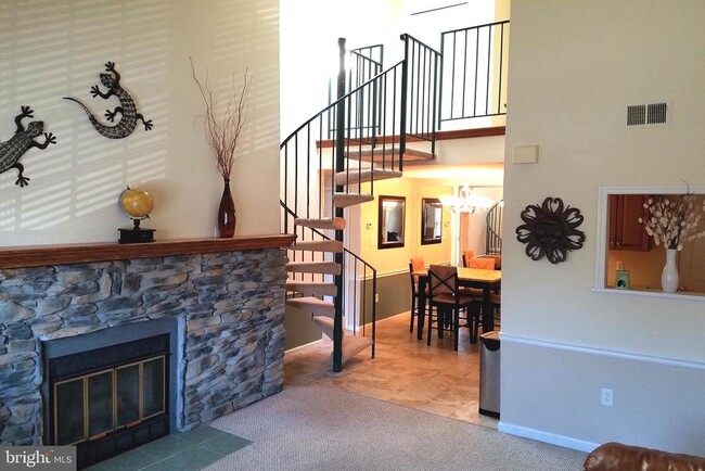 Building Photo - 12316 Wadsworth Way Unit 3 Rental