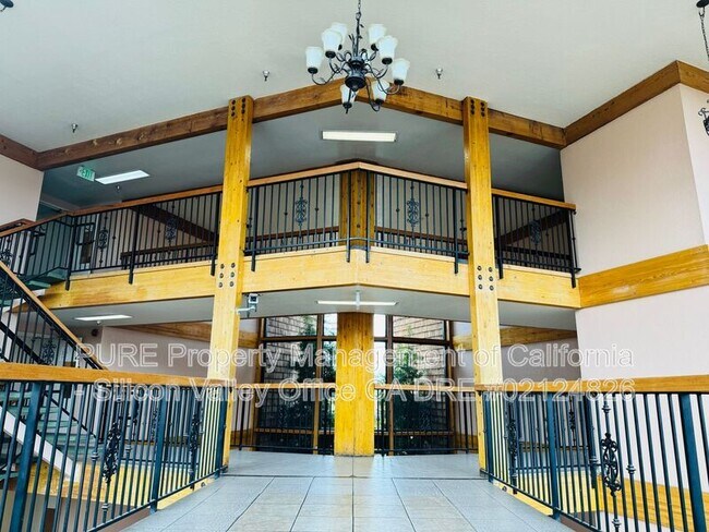 Photo - 375 Clifford Ave Unidad #207