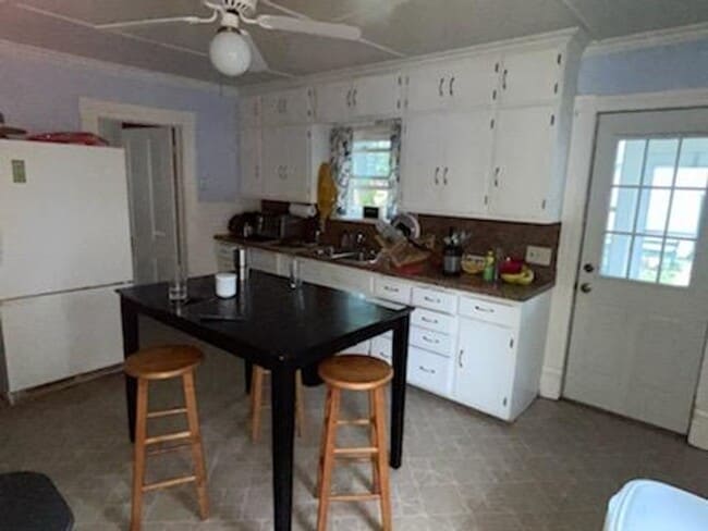 1418 State St Unit 1418 State St.