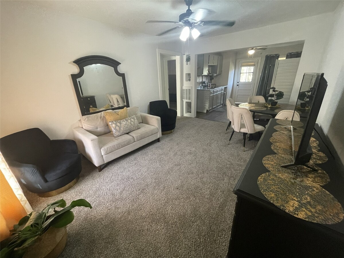 Photo - 3707 Bremond St