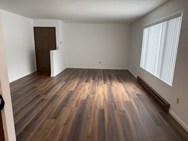 Photo - 725 Duggan Dr