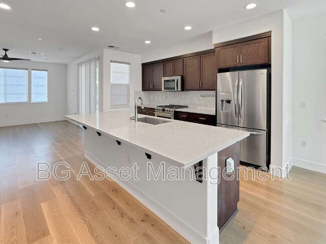 223 Bolt Ct