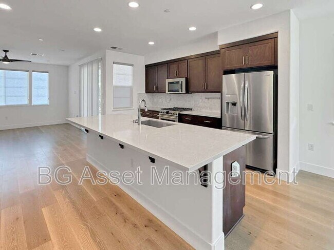Photo - 223 Bolt Ct