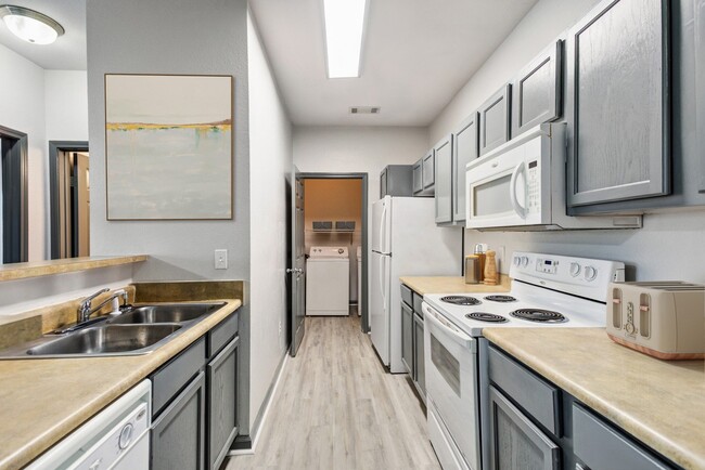 Building Photo - Parc at Metro Center Rental