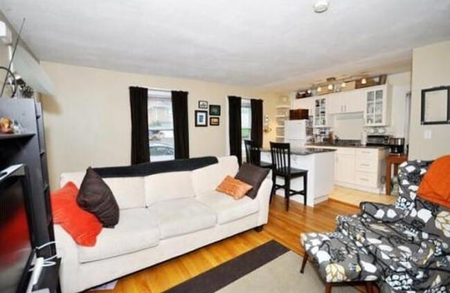 Photo - 629 Chestnut Hill Ave Unit 1