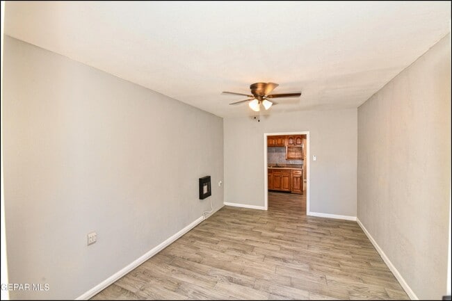 Photo - 1212 N Laurel St Unit B