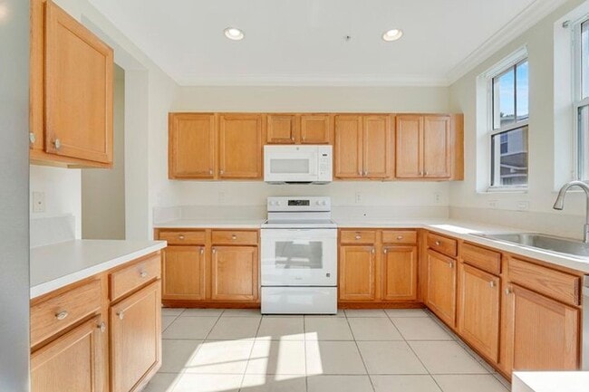 Photo - 441 Amador Ln