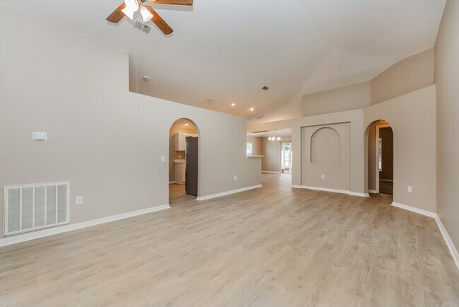 Photo - 1507 Alhambra Crest Dr