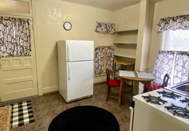 Photo - 320 N Sherman Ave Unit 3