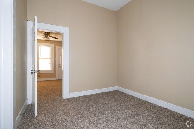 Building Photo - 308 Belmont Unit B Rental