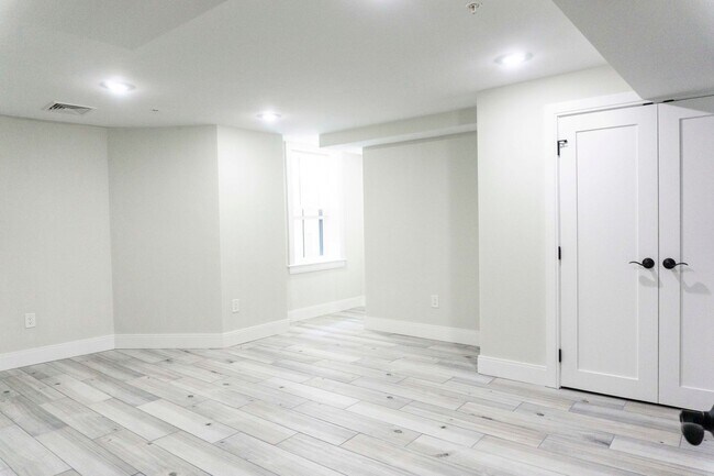 79 Linden St