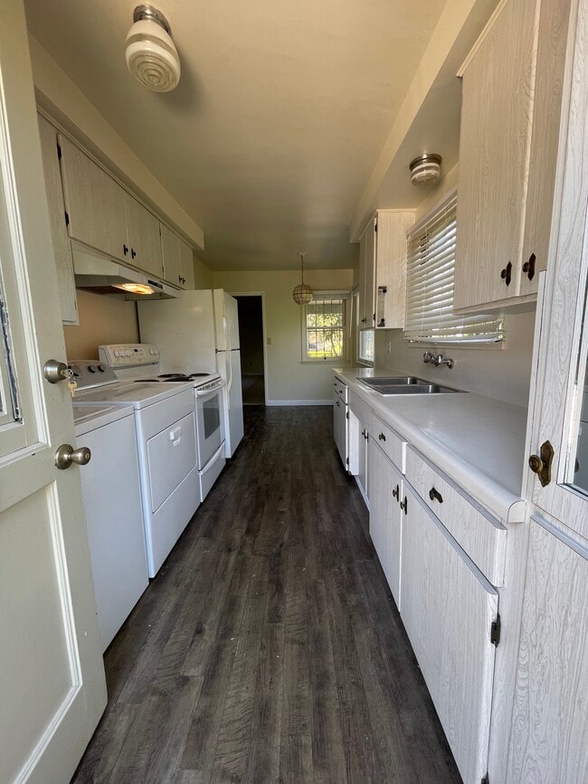 Building Photo - 7956 Normal Ave Unit 7956 Rental