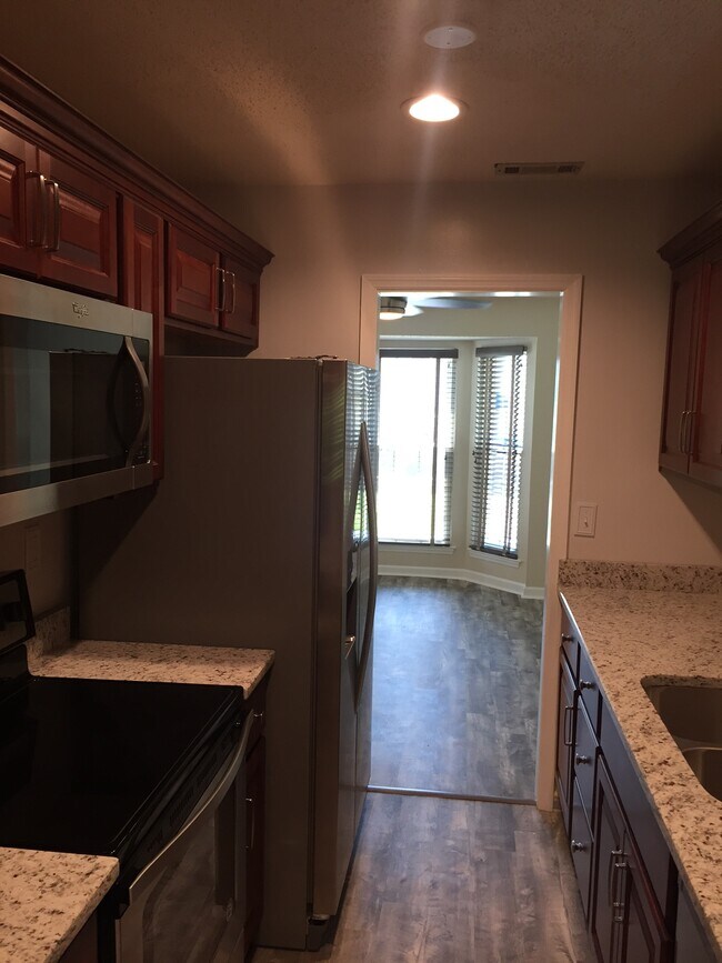 Kitchen - 1722 13th Ct S