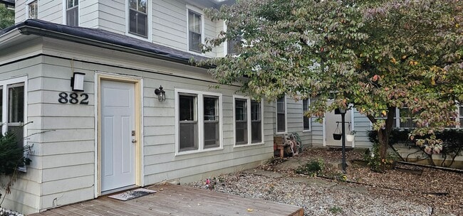 Photo - 882 Locust Dr Unit 4