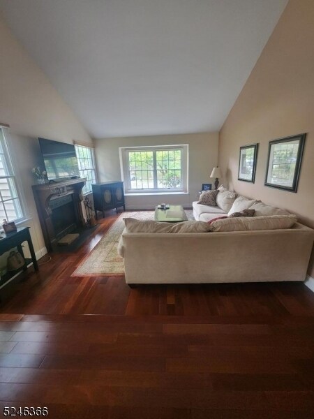 Photo - 18 Dorset Ln