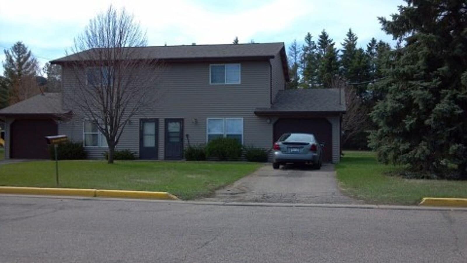 2 Bedroom Duplex - 2 Bedroom Duplex