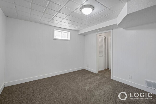 Photo - 615 15th St Apartamento Unidad B