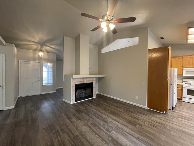 Photo - 13 Capshaw Ct
