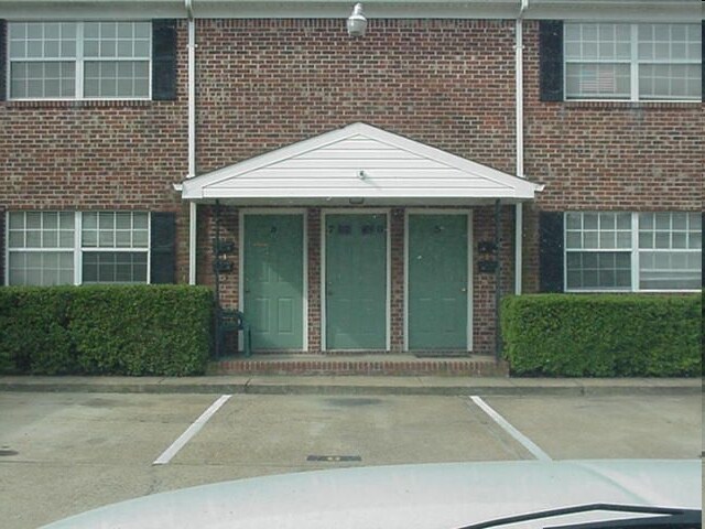 Larkspur Apartments - a4907p