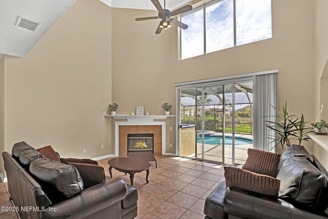 Photo - 4389 Seabreeze Dr