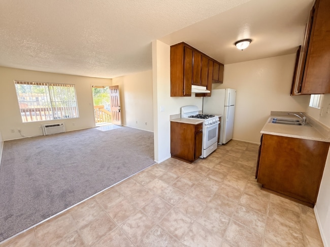 Photo - 1010 S Magnolia Ave Unidad 1