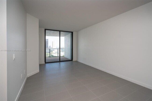 Photo - 1600 NE 1st Ave Unidad 1001