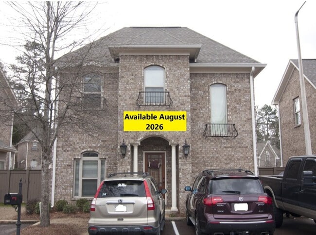 Building Photo - Falls Grove