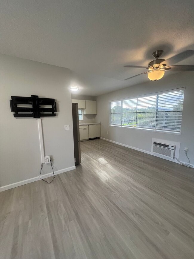 Photo - Excellent 1 Bedroom Mililani Mauka Townhouse, AC, 2 Parking