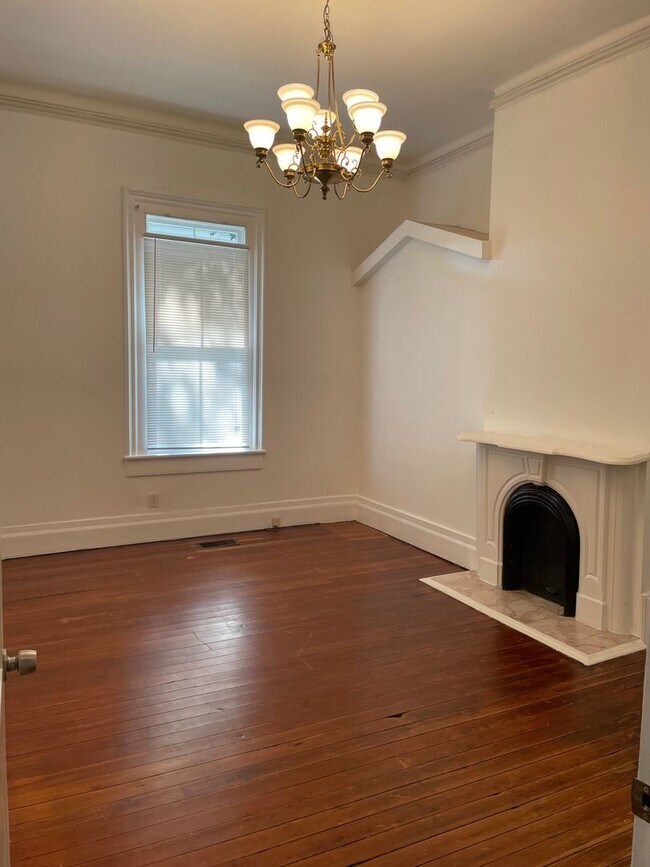 228 E Henry St Unit 228 E Henry A