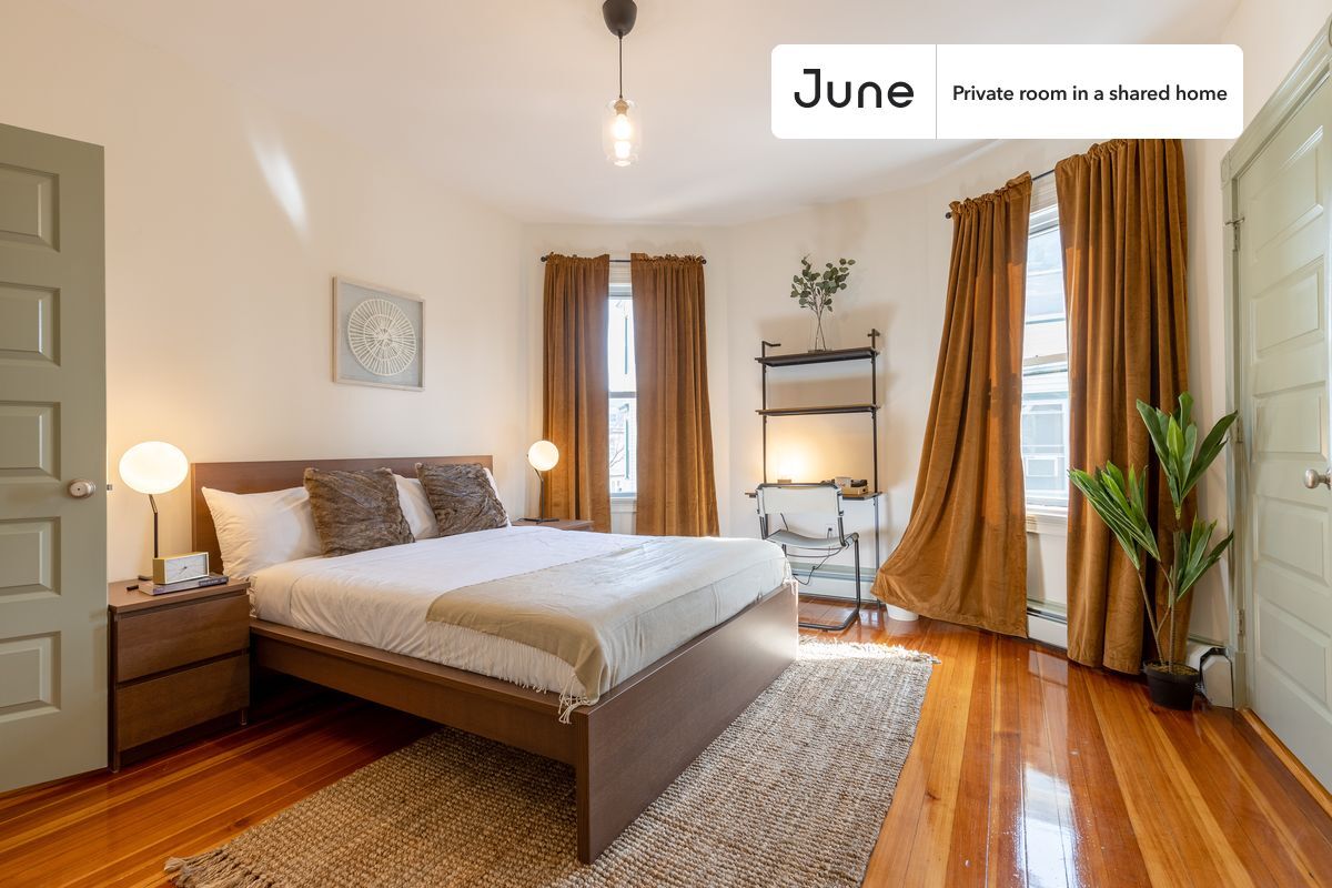 Private bedroom in 4 bed/1 bath Home - Private bedroom in 4 bed/1 bath Home