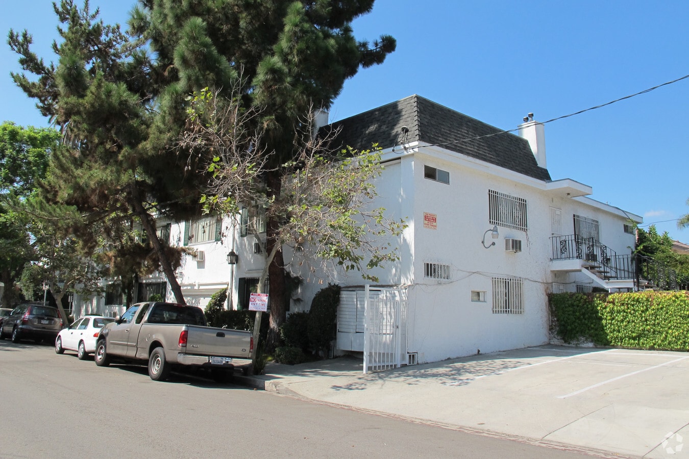 Photo - Spencer Apartments