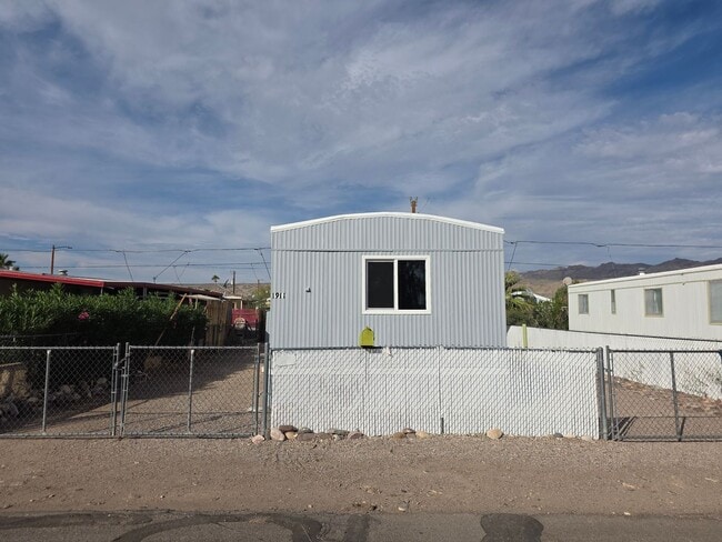 Photo - Newly Remodeled 2 bed/2 bath Manufactured Home with covered patio in BHC!